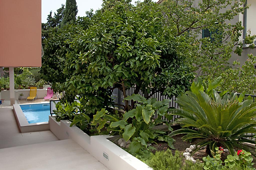 Poolside Paradise - A Hidden Gem In Split Kültér fotó