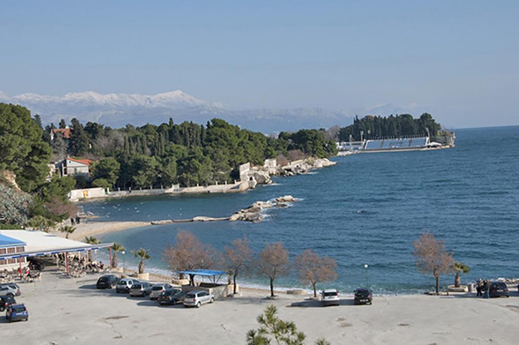 Poolside Paradise - A Hidden Gem In Split Szoba fotó